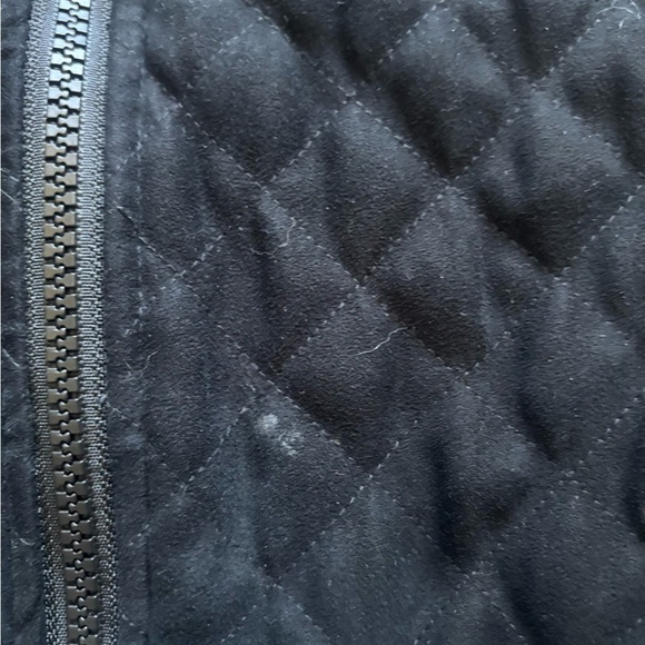 Black Quilted Vest - Picture 9 of 9